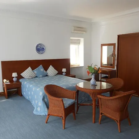 Alojamento de Acomodação e Pequeno-almoço Vila Lido