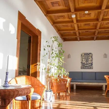 Alojamento de Acomodação e Pequeno-almoço Vila Lido 3*