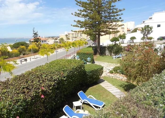 Vila Lido Bed & Breakfast Portimão