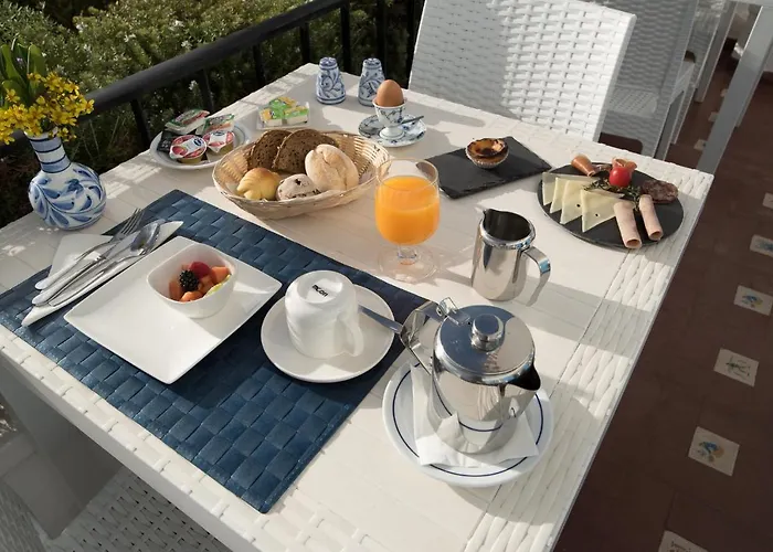 Vila Lido Bed & Breakfast